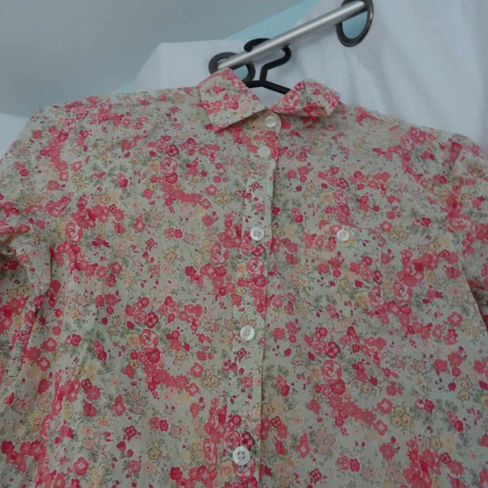 vintage american eagle size womens small floral blouse 'favorite fit' never worn